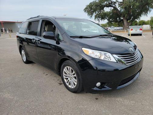 2015 Toyota Sienna XLE Premium