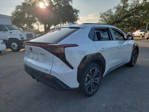 2023 Toyota bZ4X Limited