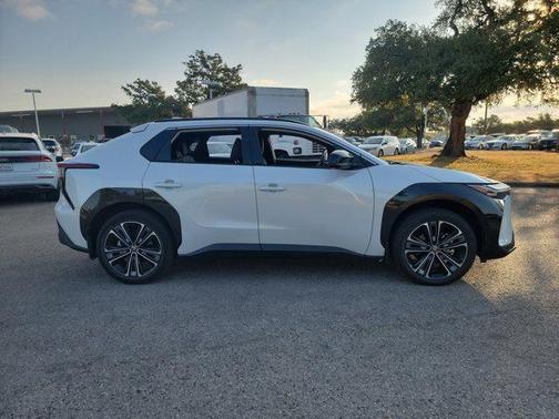 2023 Toyota bZ4X Limited