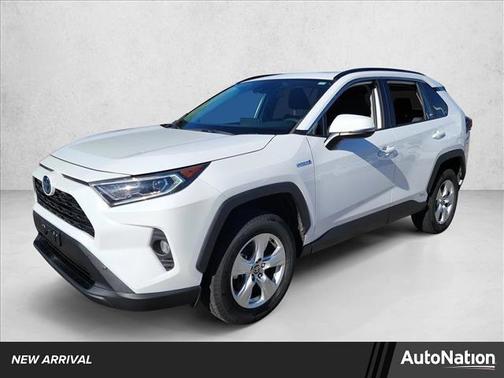 2021 Toyota RAV4 Hybrid XLE