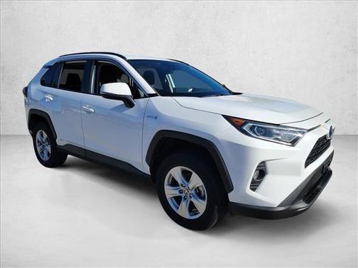 2021 Toyota RAV4 Hybrid XLE