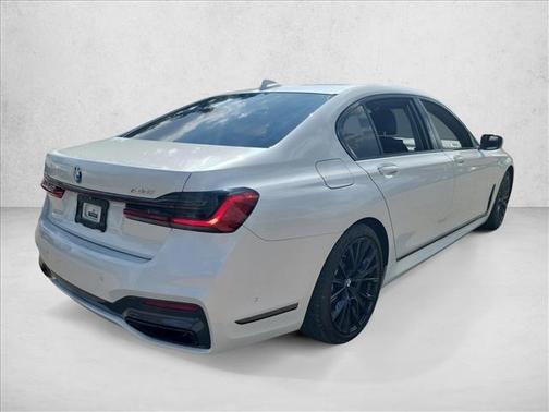2020 BMW 740 740i