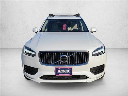 2021 Volvo XC90 T6 Momentum