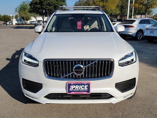2021 Volvo XC90 T6 Momentum