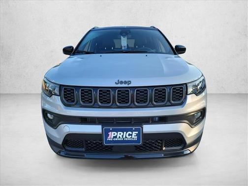 Silver Zynith Metallic Clearcoat 2024 Jeep Compass Latitude
