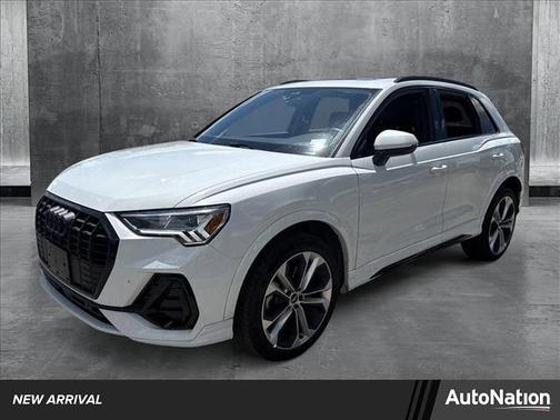 2022 Audi Q3 45 S line Premium Plus