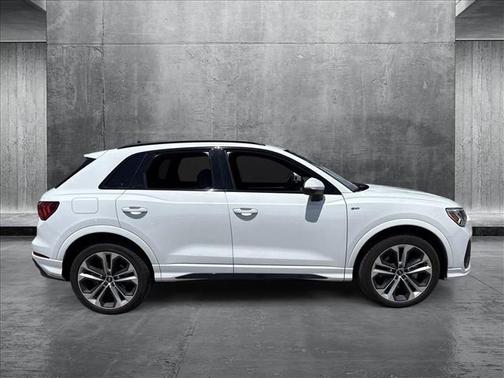 2022 Audi Q3 45 S line Premium Plus