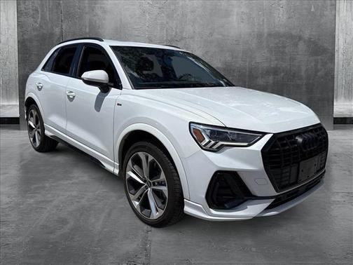 2022 Audi Q3 45 S line Premium Plus