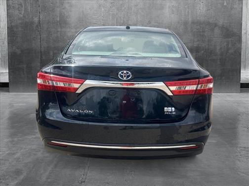 2015 Toyota Avalon Hybrid XLE Touring