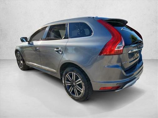 2017 Volvo XC60 T5 Dynamic