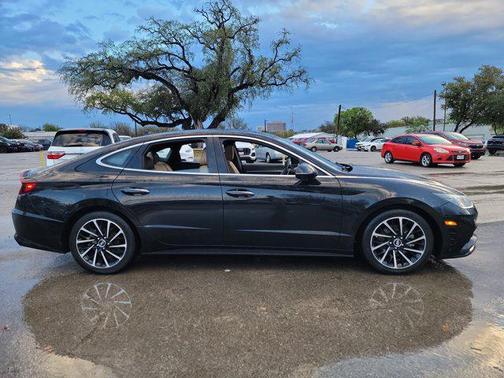 2021 Hyundai SONATA Limited