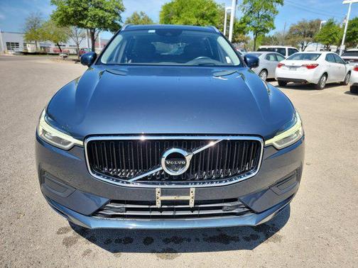 2021 Volvo XC60 T5 Momentum