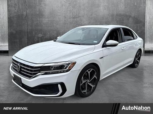 2020 Volkswagen Passat 2.0T R-Line