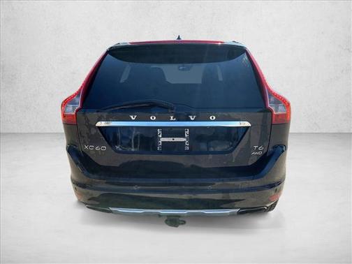 2015 Volvo XC60 T6 Platinum
