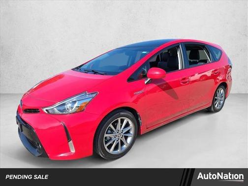 2017 Toyota Prius v Five