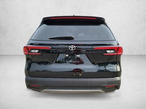 Midnight Black Met 2026 Toyota Grand Highlander Limited