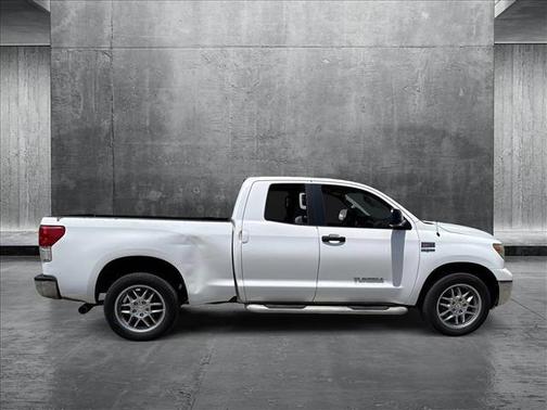 2011 Toyota Tundra Grade