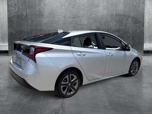 2020 Toyota Prius XLE