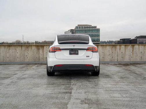 2022 Tesla Model X Plaid Tri Motor All-Wheel Drive