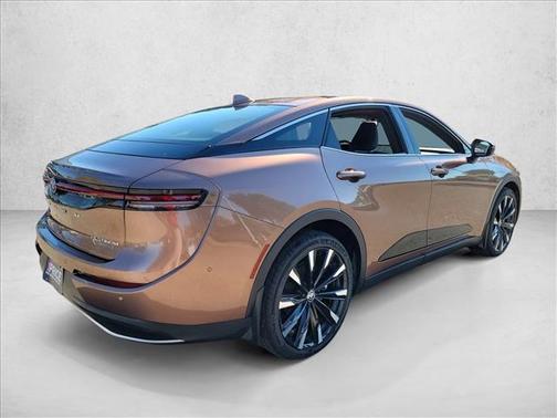 2025 Toyota Crown Platinum