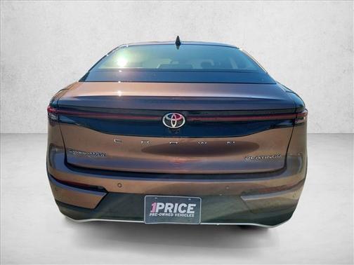 2025 Toyota Crown Platinum