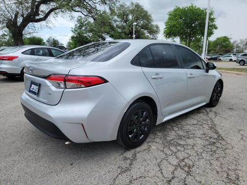 Classic Silver Metallic 2024 Toyota Corolla LE