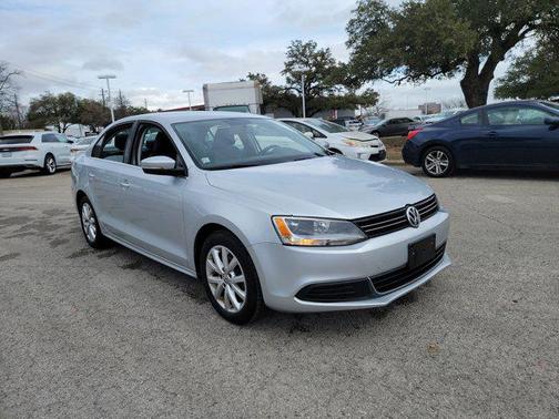 2014 Volkswagen Jetta Auto SE w/Connectivity