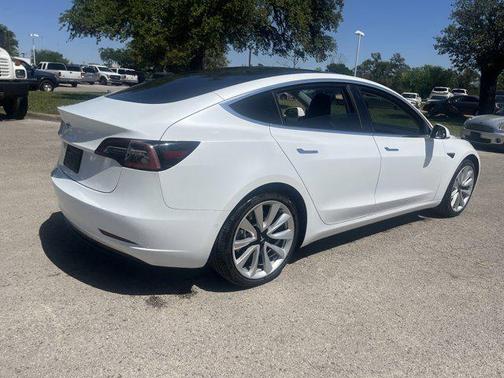 2019 Tesla Model 3 Mid Range