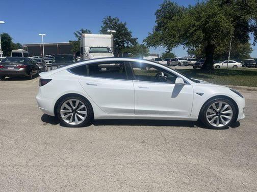 2019 Tesla Model 3 Mid Range