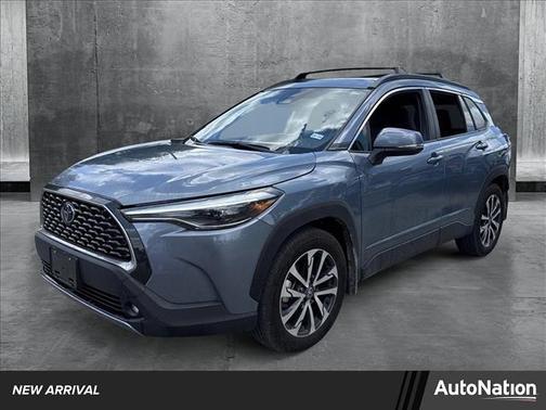 2024 Toyota Corolla Cross XLE