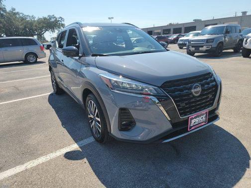 2024 Nissan Kicks SR