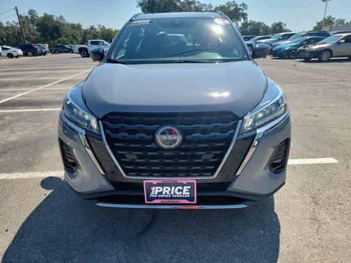 2024 Nissan Kicks SR