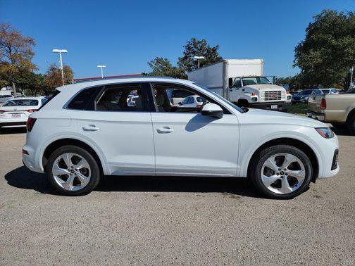 2021 Audi Q5 45 Premium Plus