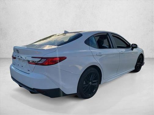 Ice Cap 2025 Toyota Camry SE