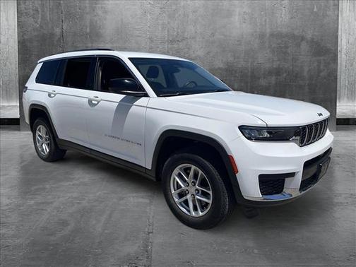 2022 Jeep Grand Cherokee L Laredo