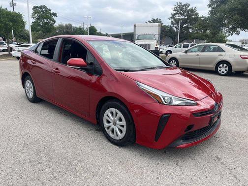 2019 Toyota Prius L