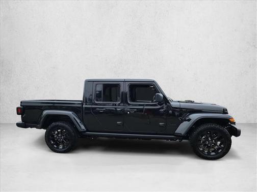 2025 Jeep Gladiator Nighthawk