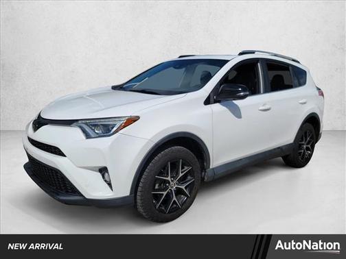 Super White 2016 Toyota RAV4 SE