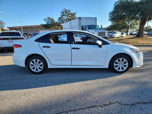 2024 Toyota Corolla Hybrid LE