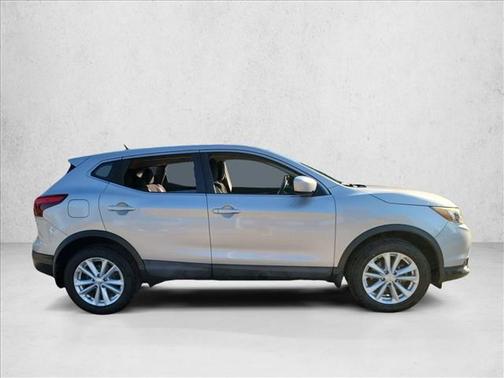2017 Nissan Rogue Sport S