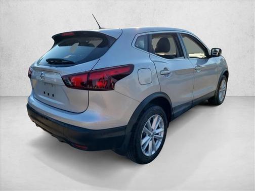2017 Nissan Rogue Sport S