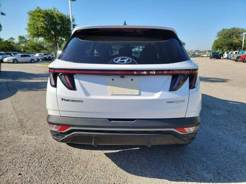 Serenity White Pearl 2023 Hyundai TUCSON Hybrid SEL Convenience
