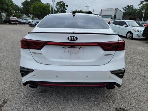 Snow White Pearl 2021 Kia Forte GT