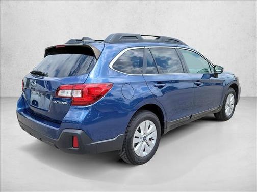 Wilderness Green Metallic 2019 Subaru Outback 2.5i Premium