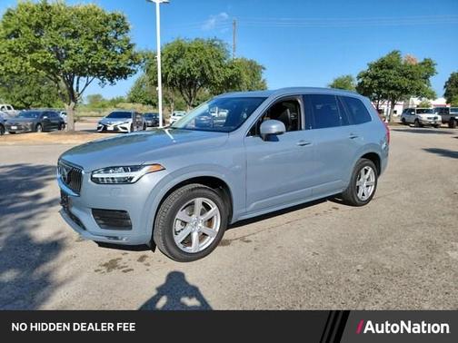 Savile Grey Metallic 2022 Volvo XC90 T5 Momentum