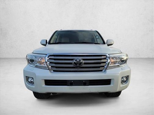 Blizzard Pearl 2015 Toyota Land Cruiser Base