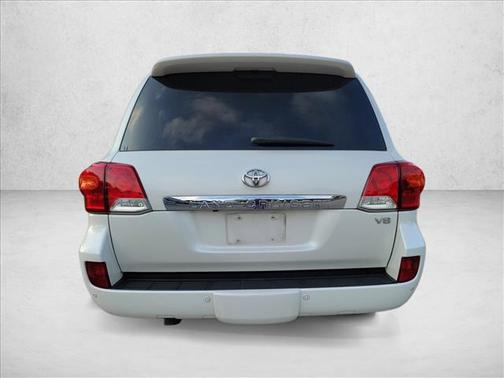 Blizzard Pearl 2015 Toyota Land Cruiser Base