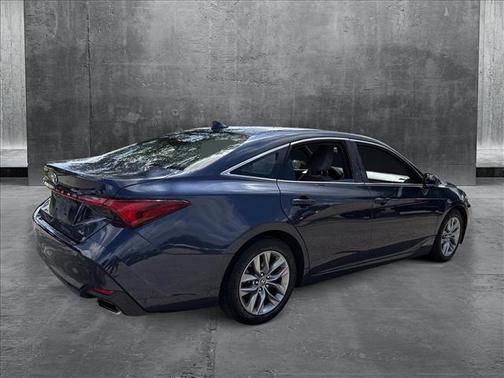 2019 Toyota Avalon XLE