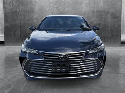 2019 Toyota Avalon XLE