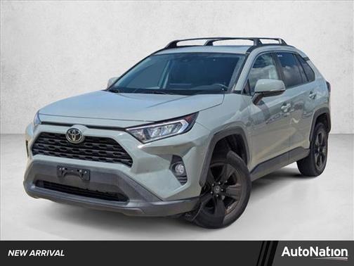 2020 Toyota RAV4 XLE